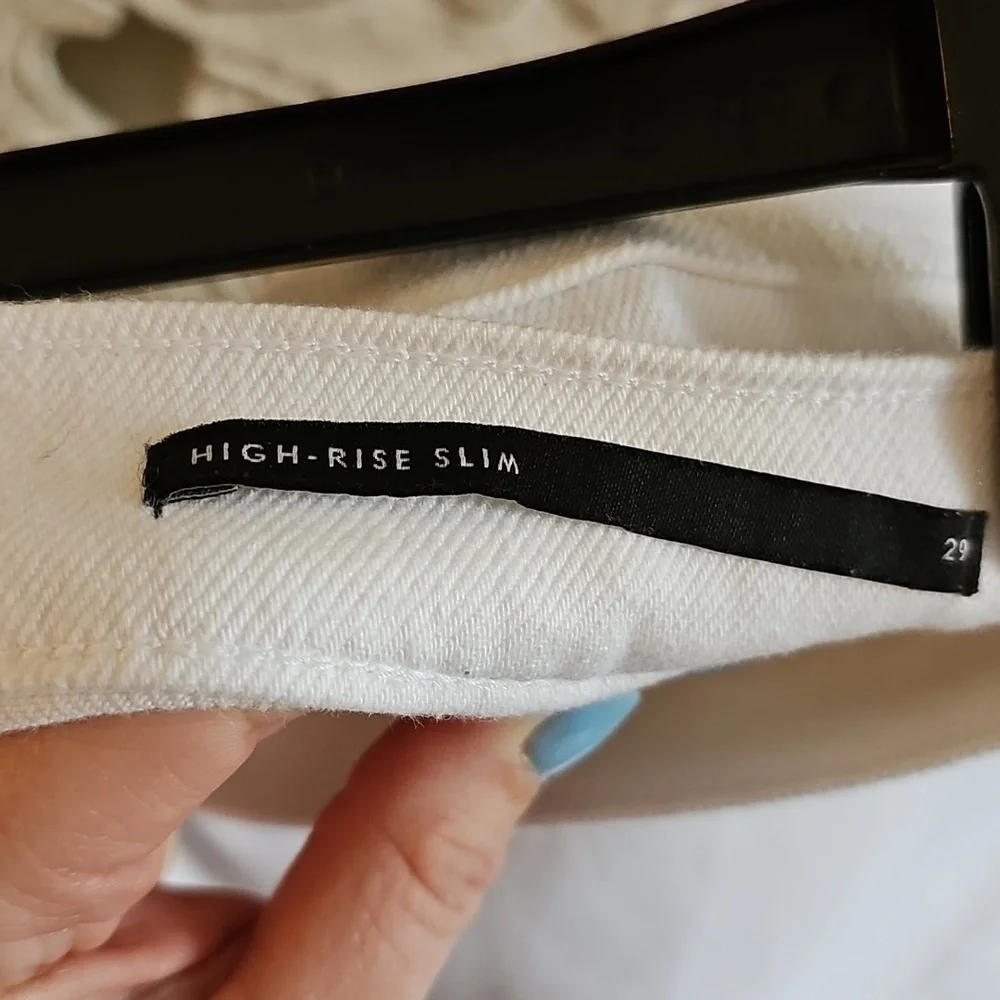 Banana Republic White High-Waisted Jeans - Picture 5 of 11